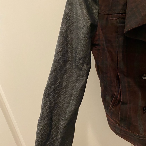 BCBG leather arms plaid Jacket size s - Picture 4 of 4